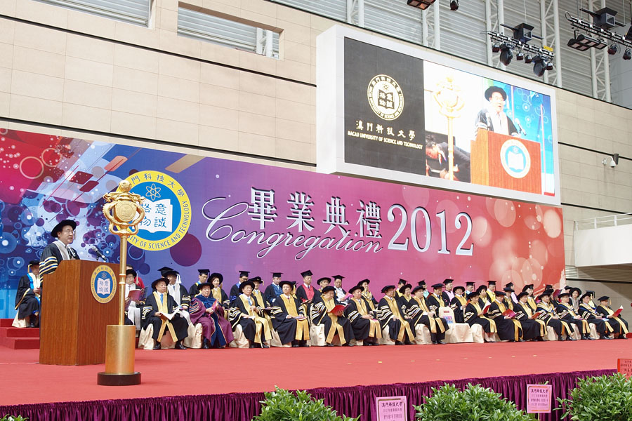 graduate-2013-01