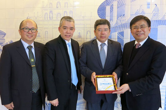 科大校長拜會羅立文司長