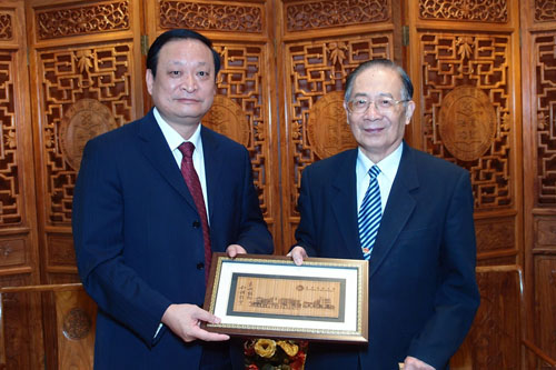 Mr. Wang Guo Qiang, Prof. Zhou Li Gao