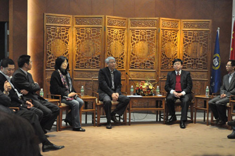 劉良校長介紹大學概況