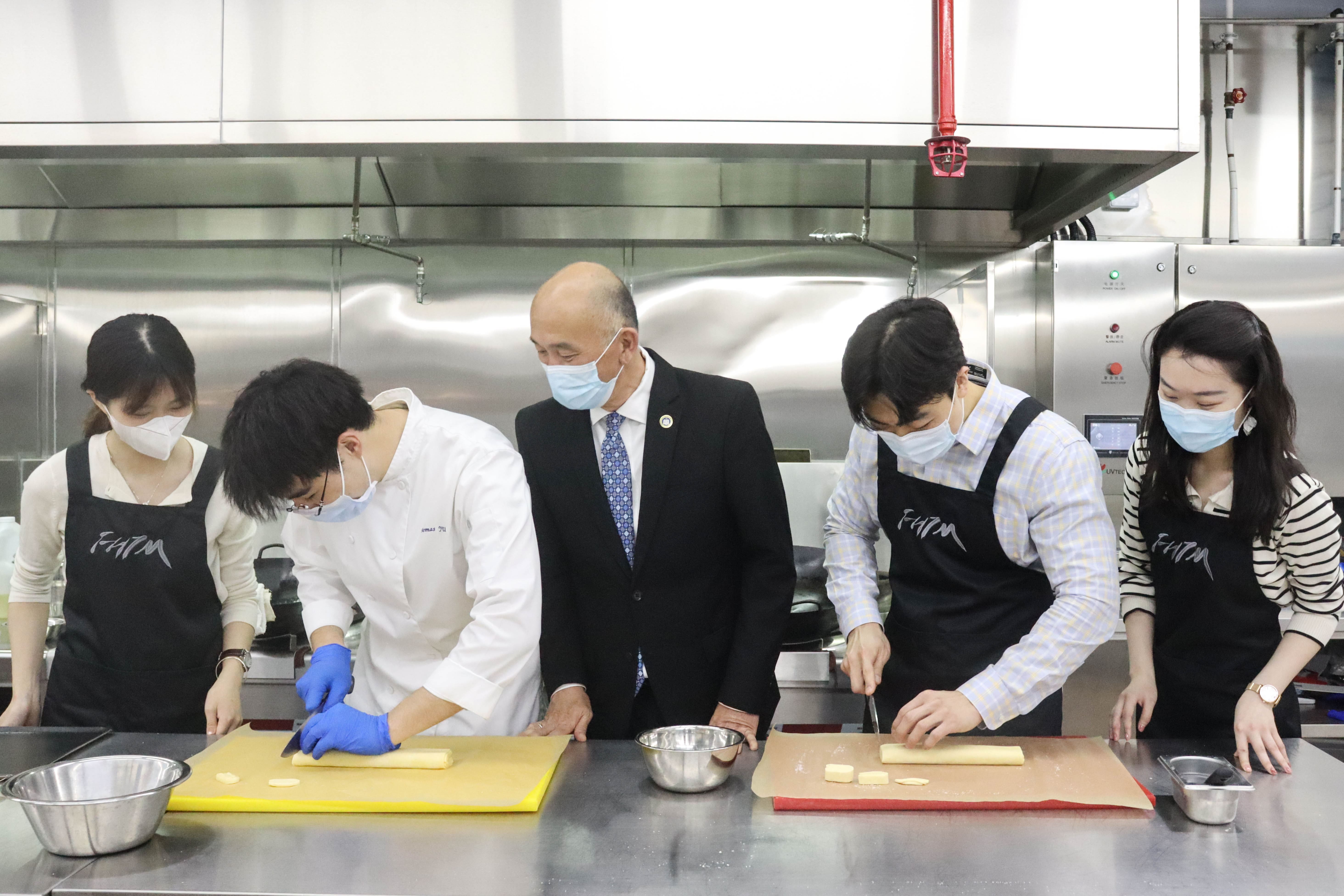 製作小餅乾