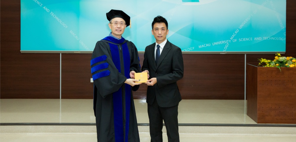 Distinguished alumnus Alex Choi was present Graduation Ceremony of FI