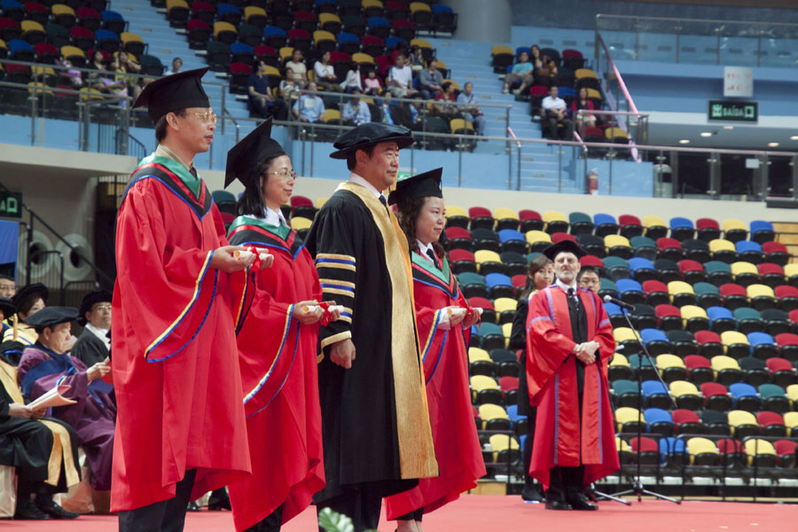 graduate-2013-01
