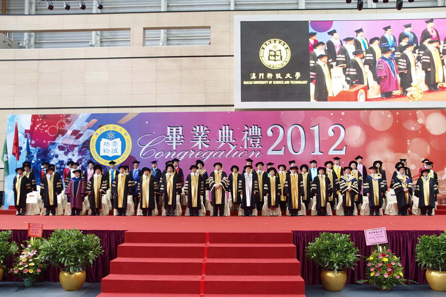 graduate-2013-01