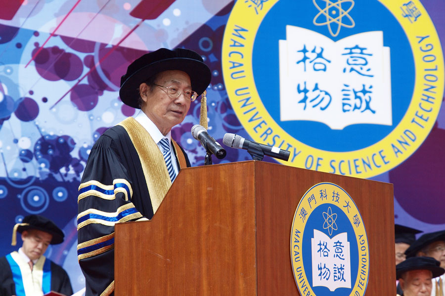 graduate-2013-01