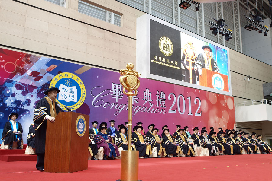 graduate-2013-01