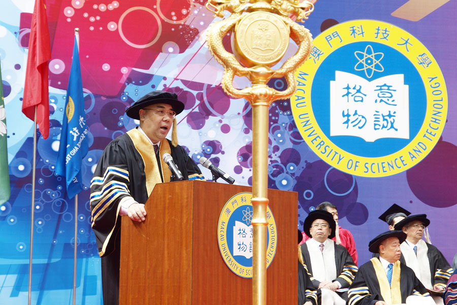 graduate-2013-01