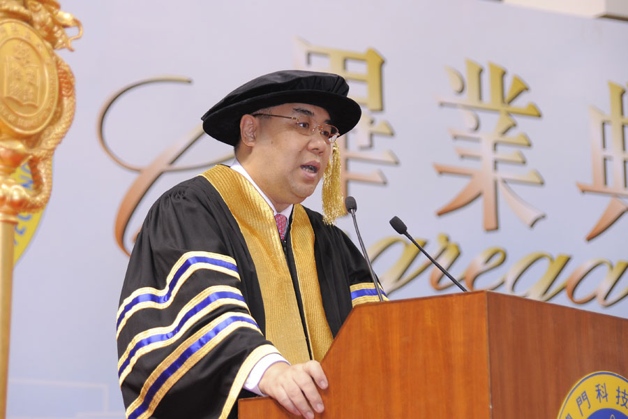 graduate-2013-01