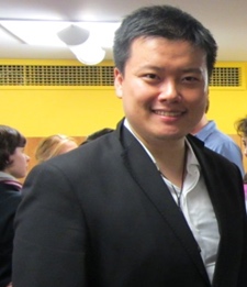 朱峰 - 助理教授 Zhu, Feng - Assistant Professor