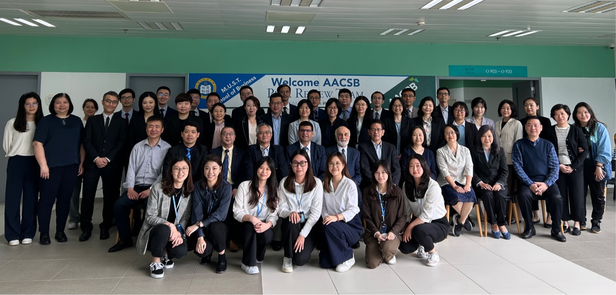 AACSB Peer Review Team and MSB Faculty and Staff