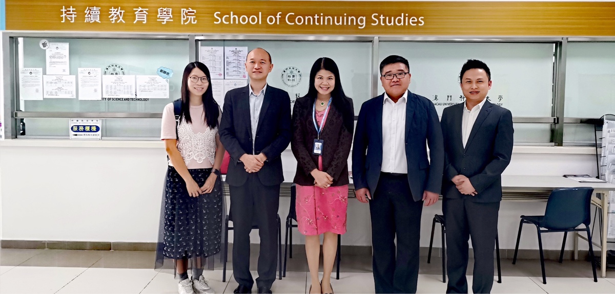 Mr. Kong Ngai, Head of the DSEJ\'s Department of Education visited SCS-MUST
