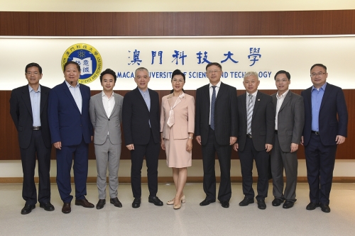 年8月2日上午到访澳门科技大学,受到澳科大唐嘉乐副校长,廖启承校董