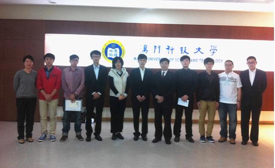 The President, Chair Prof. Liu Liang (the fifth from the right) took photos with the representatives of the Student Union