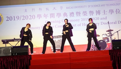 本能舞團《甜蜜搖擺》.jpg