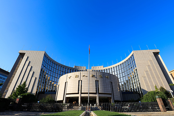 澳門將拓展與葡語國家之間的人民幣業務往來和清算服務，推動與內地金融機構合作，共同為“一帶一路”沿線國家和地區提供服務。